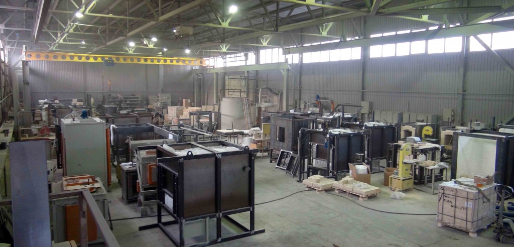 Цех сборки оборудования для термической обработки металла фирмы "Накал"